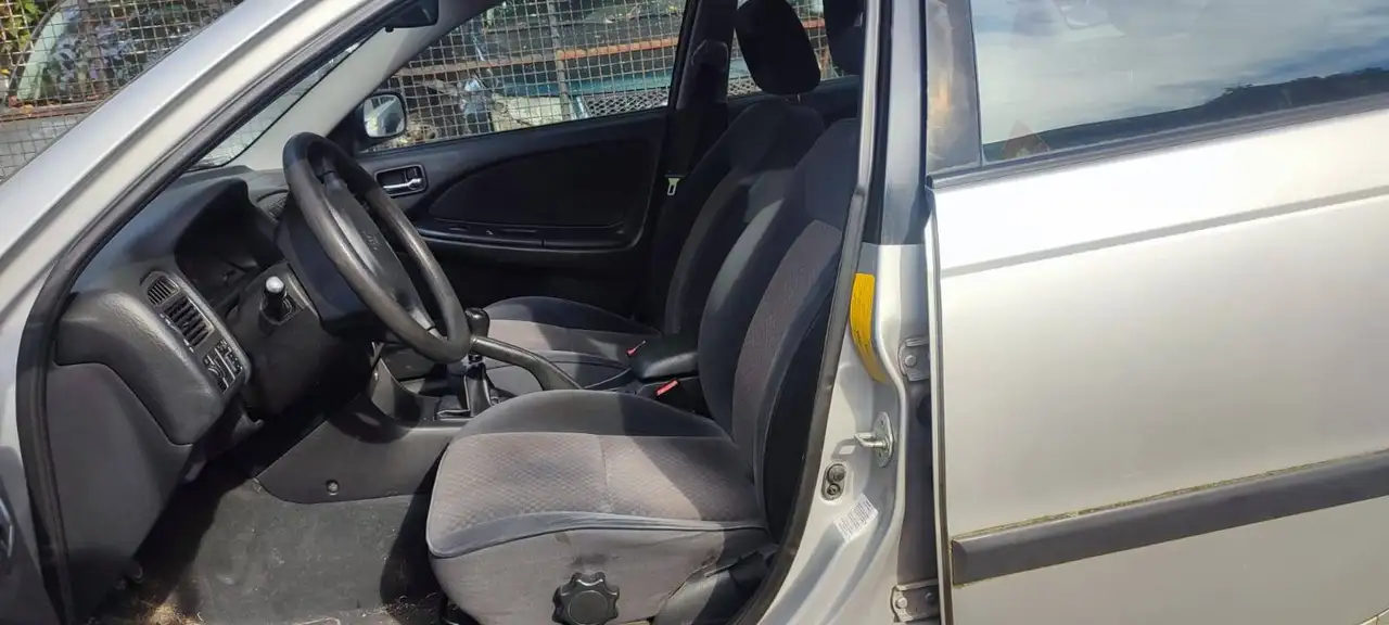 Toyota Avensis 5 Doors Bensin, foto 7