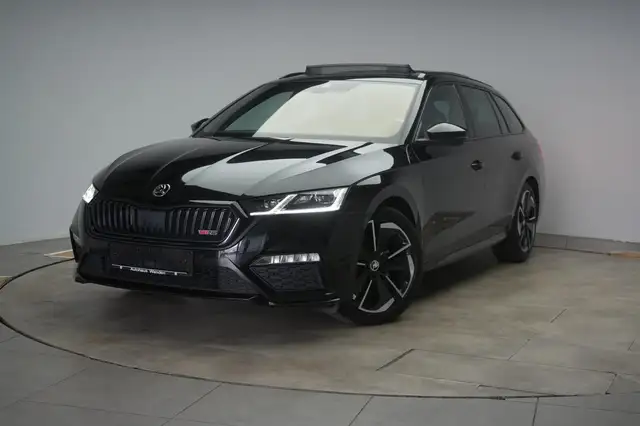 Skoda Octavia view 2