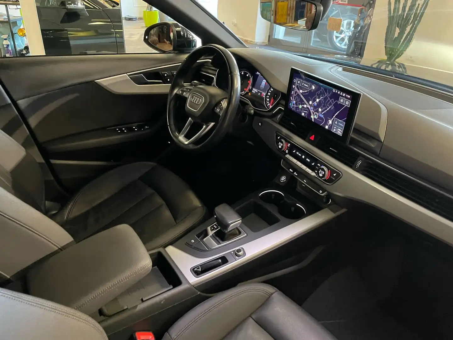 Audi A4 Avant 35 2.0 tdi  S Line edition 163cv s-tronic Zwart - 2