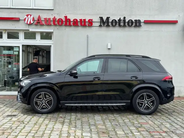 Mercedes-Benz GLE view 8