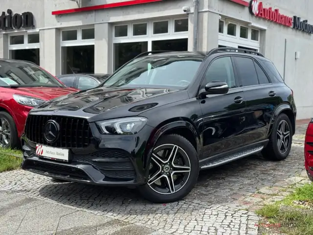 Mercedes-Benz GLE view 2