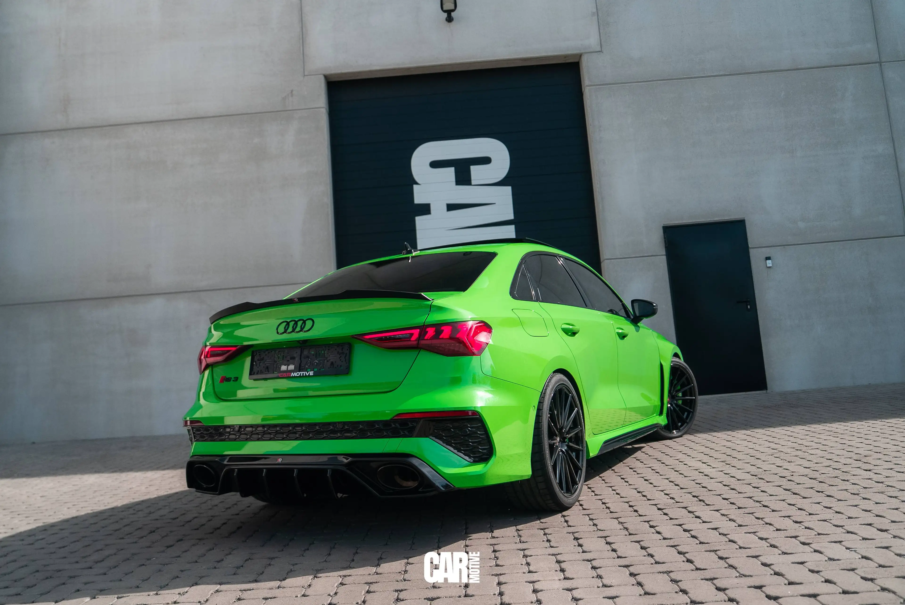 Audi RS3 RS3 Sedan 2.5 TFSI Quattro S tronic / PANO / B&O / MATRIX / LEDER / KEYLESS — photo 10