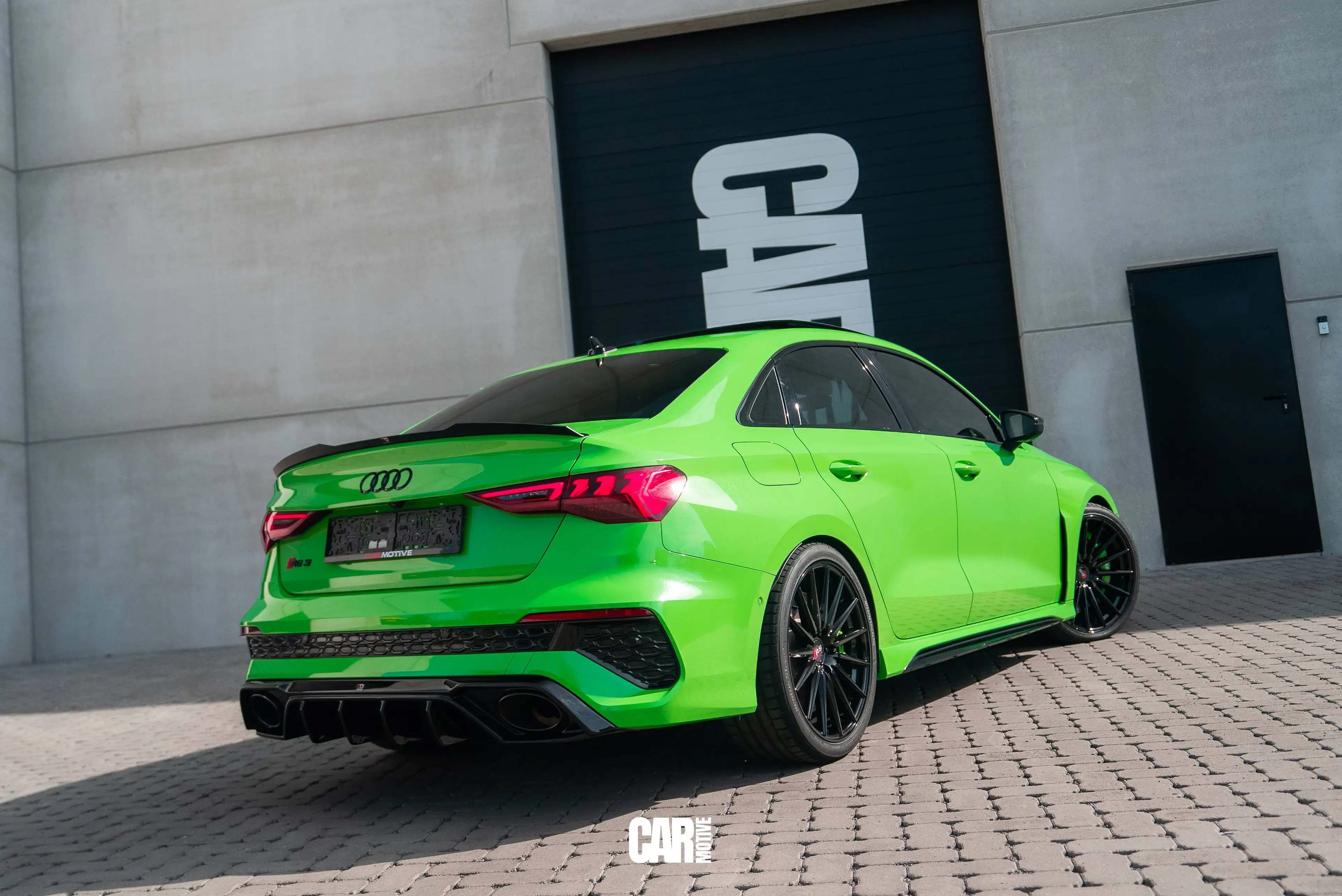 Audi RS3 RS3 Sedan 2.5 TFSI Quattro S tronic / PANO / B&O / MATRIX / LEDER / KEYLESS — photo 12