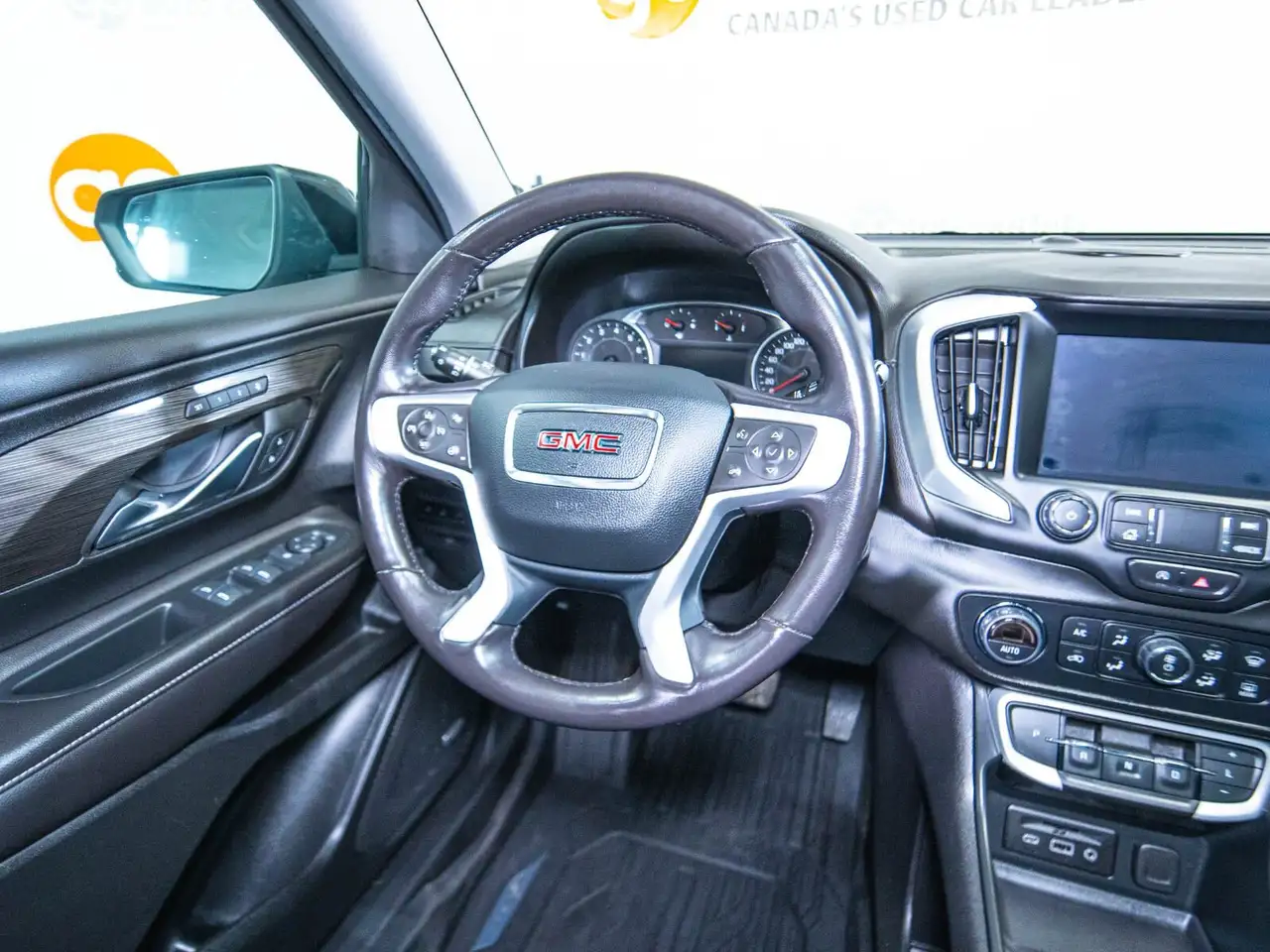 GMC Terrain photo GMC Terrain
