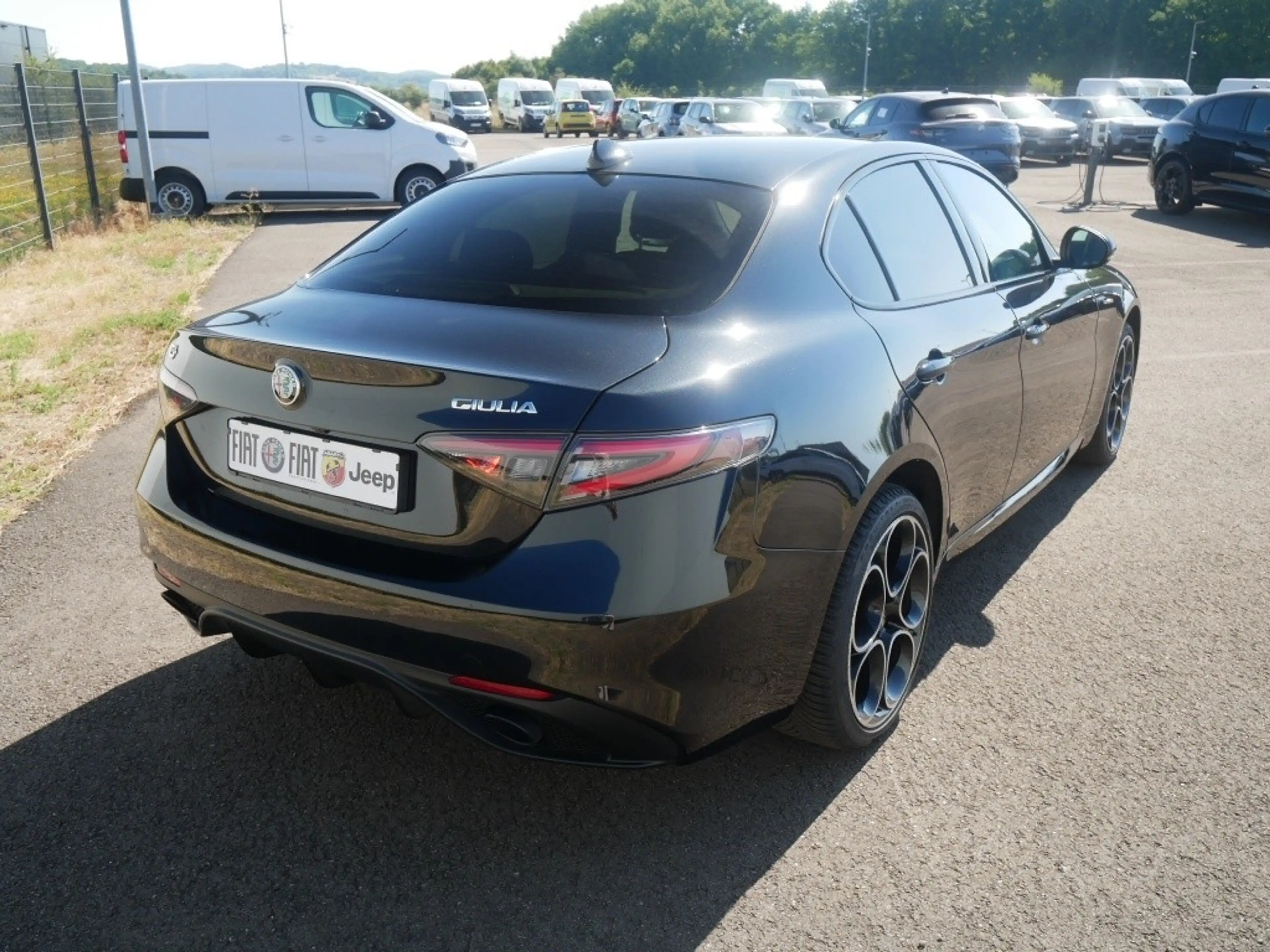 Alfa Romeo Giulia VELOCE 2.0 TURBO 16V 280 PS AT TECHNOLOGIE — photo 3