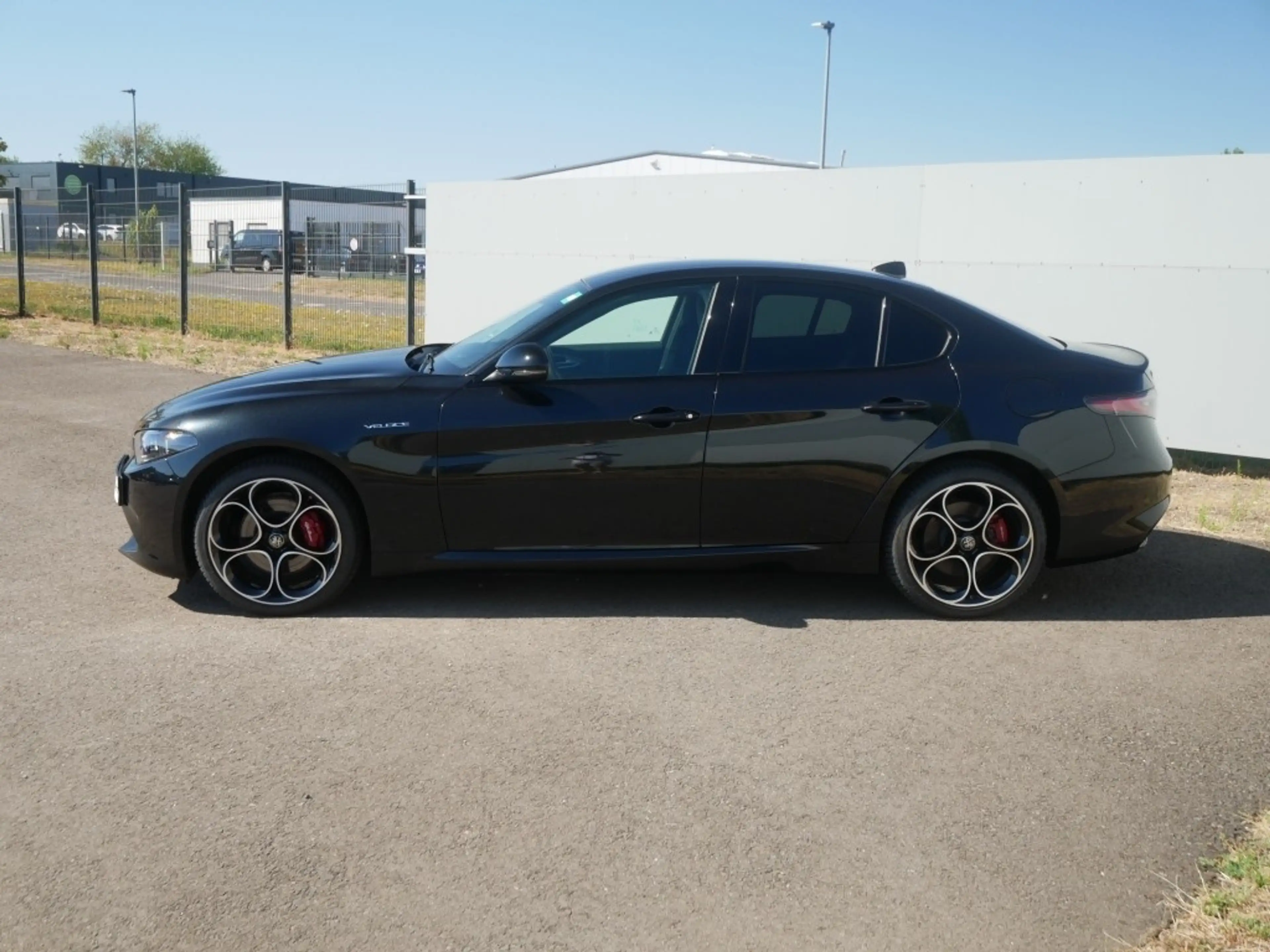 Alfa Romeo Giulia VELOCE 2.0 TURBO 16V 280 PS AT TECHNOLOGIE — photo 6