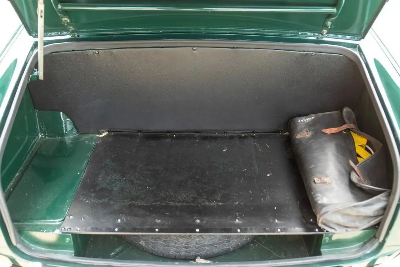 Triumph TR4 Bild 8