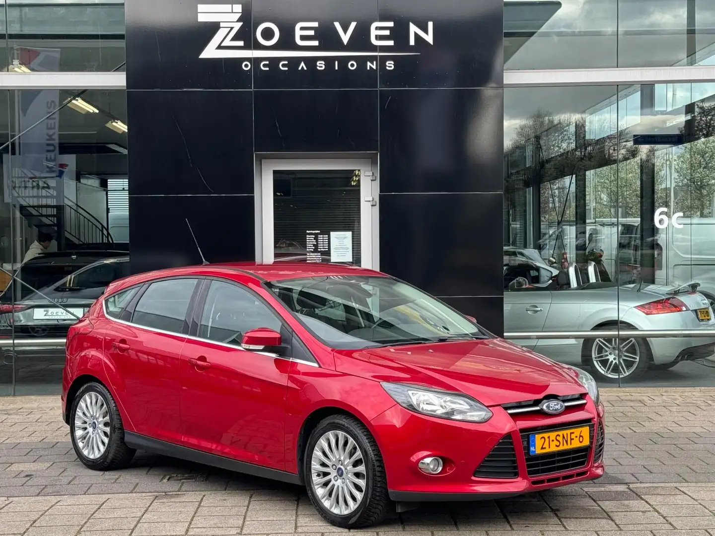 Ford Focus 1.6 TI-VCT First Edition Rouge - 2