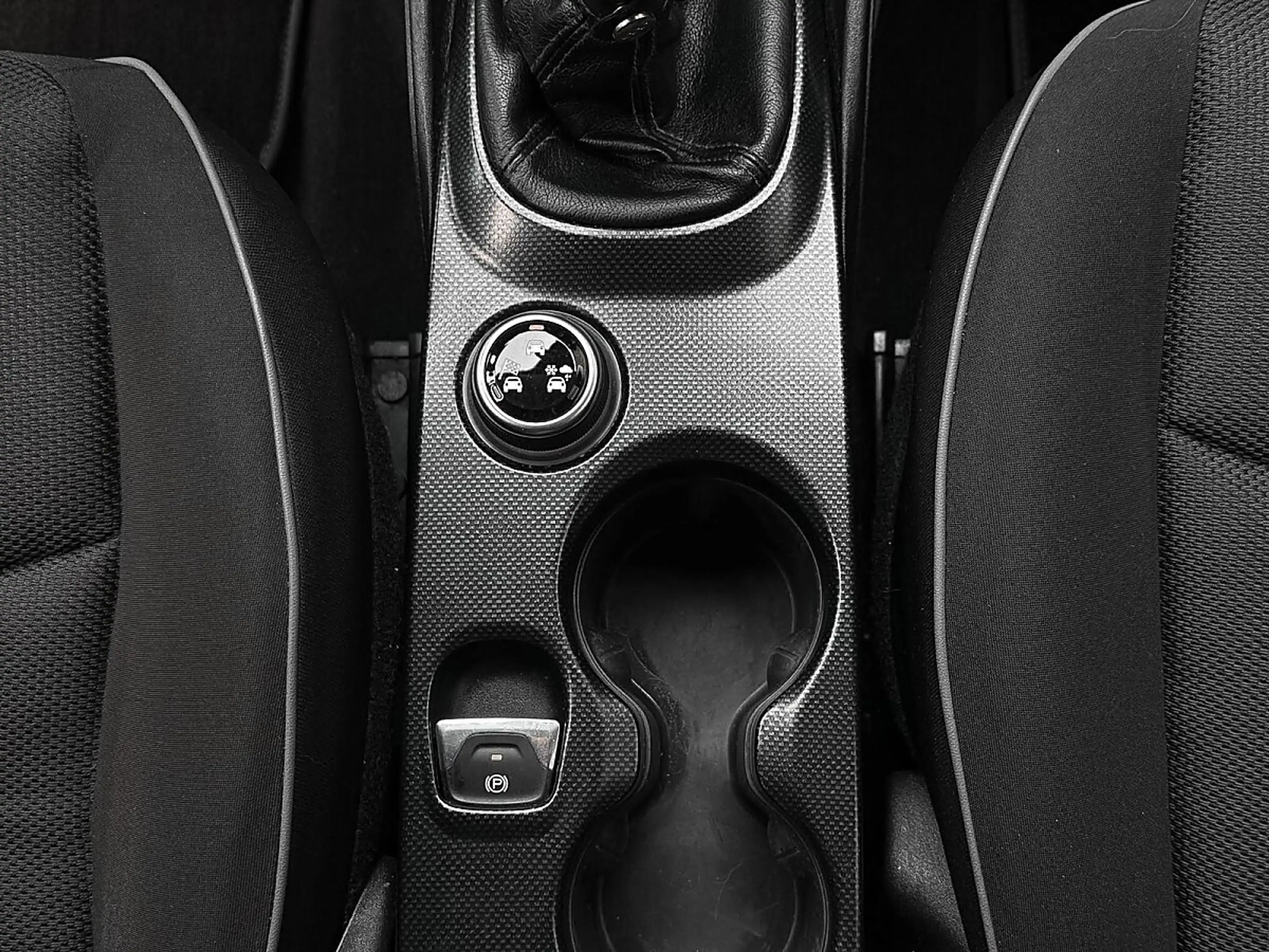 Fiat 500X 1,6 E-torQ City Look Pop Star | PICKERL BIS 06/... — photo 13