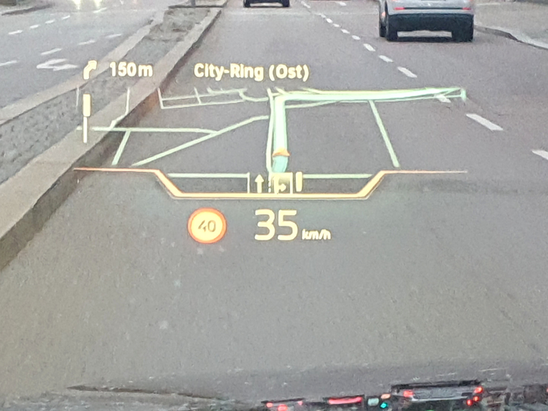 BMW 318 318i Touring M Sport Pano HUD ACC AHK 360°Kam — photo 8