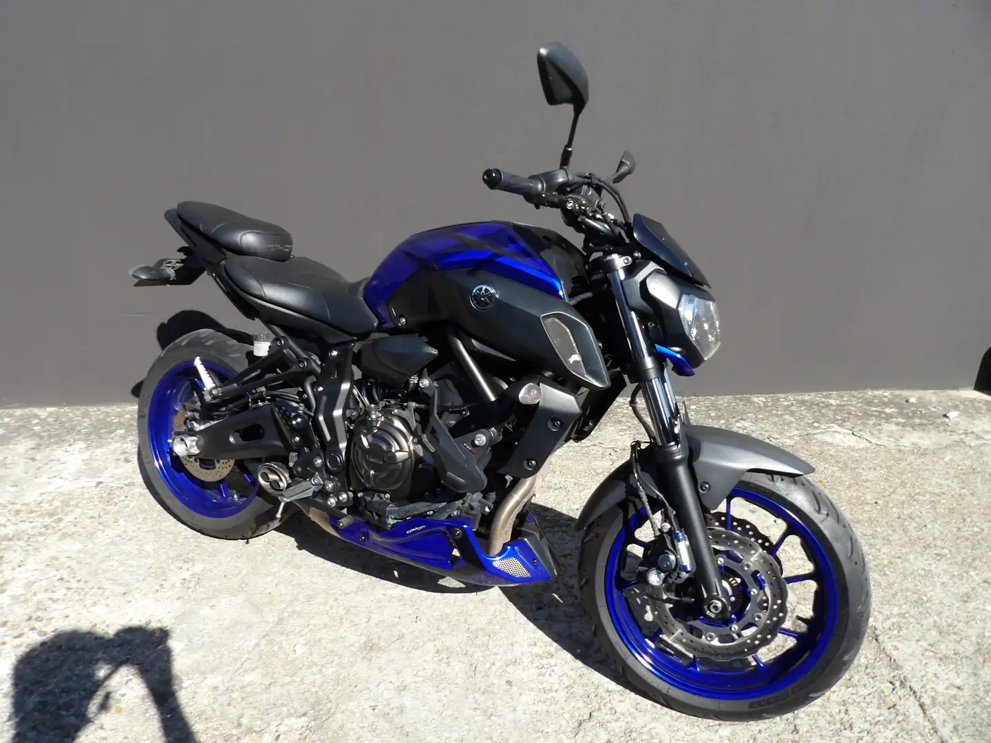 Yamaha MT-07 Blau - 1