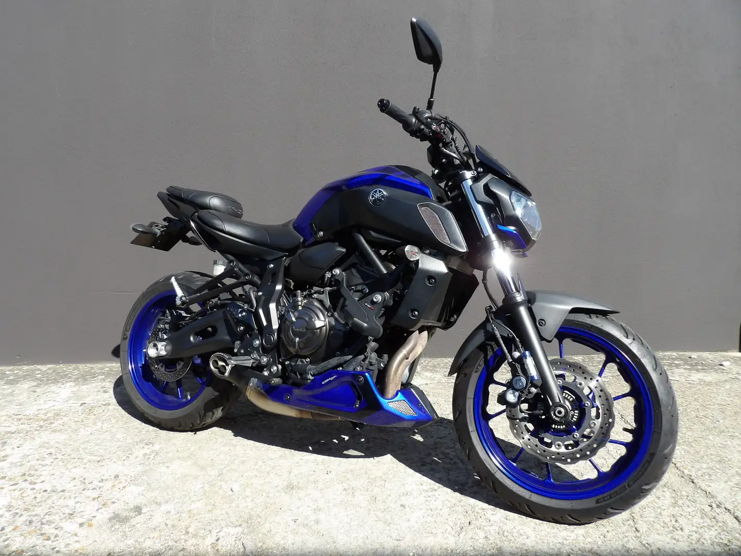 Yamaha MT-07 Blau - 2
