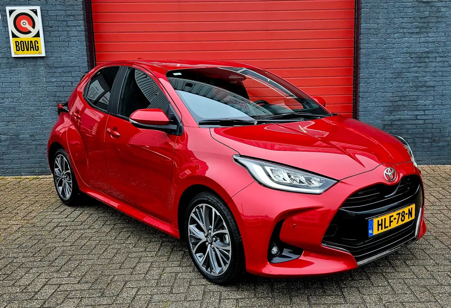Toyota Yaris 1.5 Hybrid 130 Executive Headup Display, JBL Rood - 2