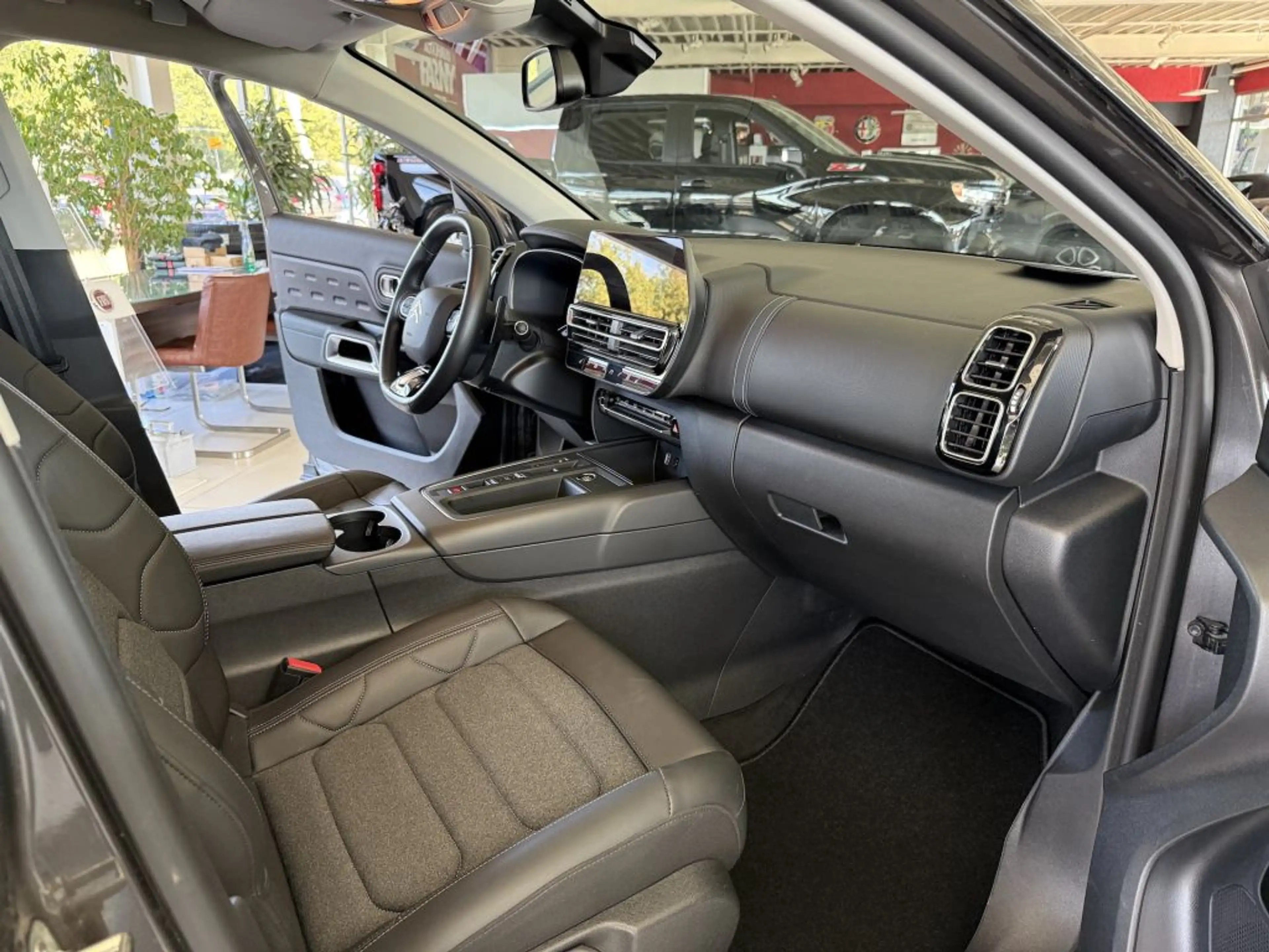 Citroen C5 Aircross Hybrid 145 ë-DSC6 MAX — photo 15