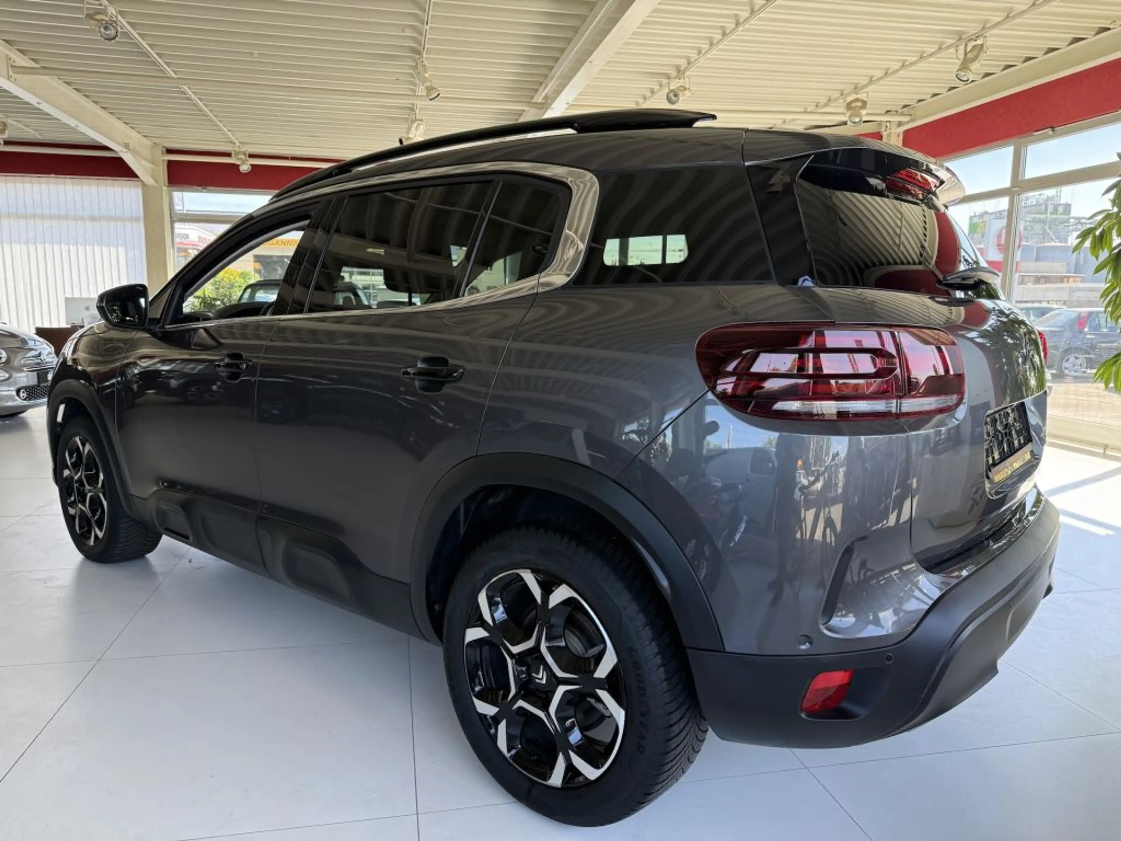 Citroen C5 Aircross Hybrid 145 ë-DSC6 MAX — photo 7