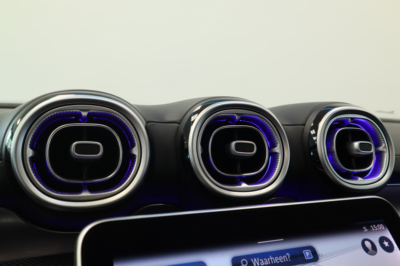 Mercedes-Benz C 300 4MATIC AMG Line Burmester ACC Lane Assist Camera 2 — photo 21