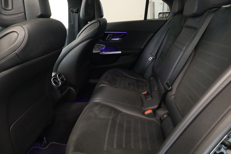 Mercedes-Benz C 300 4MATIC AMG Line Burmester ACC Lane Assist Camera 2 — photo 23
