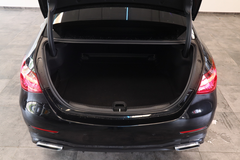 Mercedes-Benz C 300 4MATIC AMG Line Burmester ACC Lane Assist Camera 2 — photo 29
