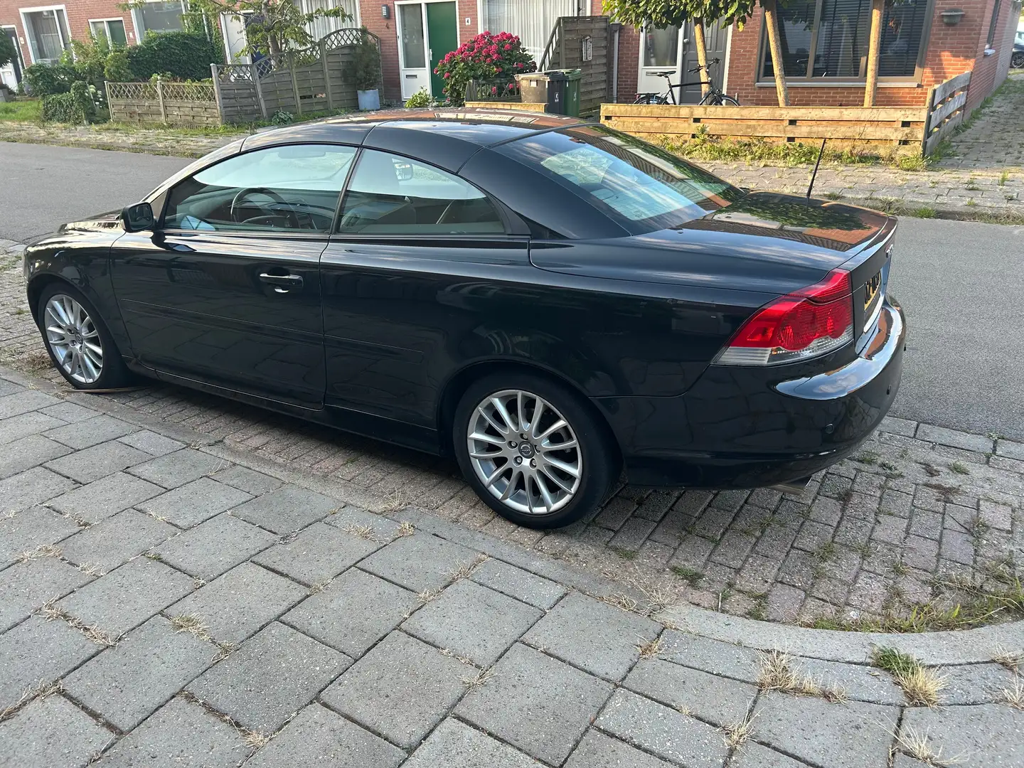 Volvo C70 C70 2.5 T5 Momentum Negru - 2