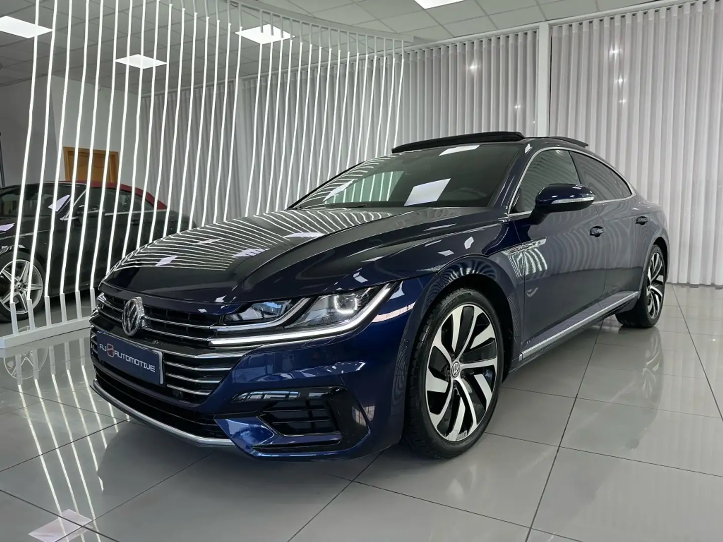 Volkswagen Arteon 2.0TDI R-Line DSG7 140kW Azul - 1