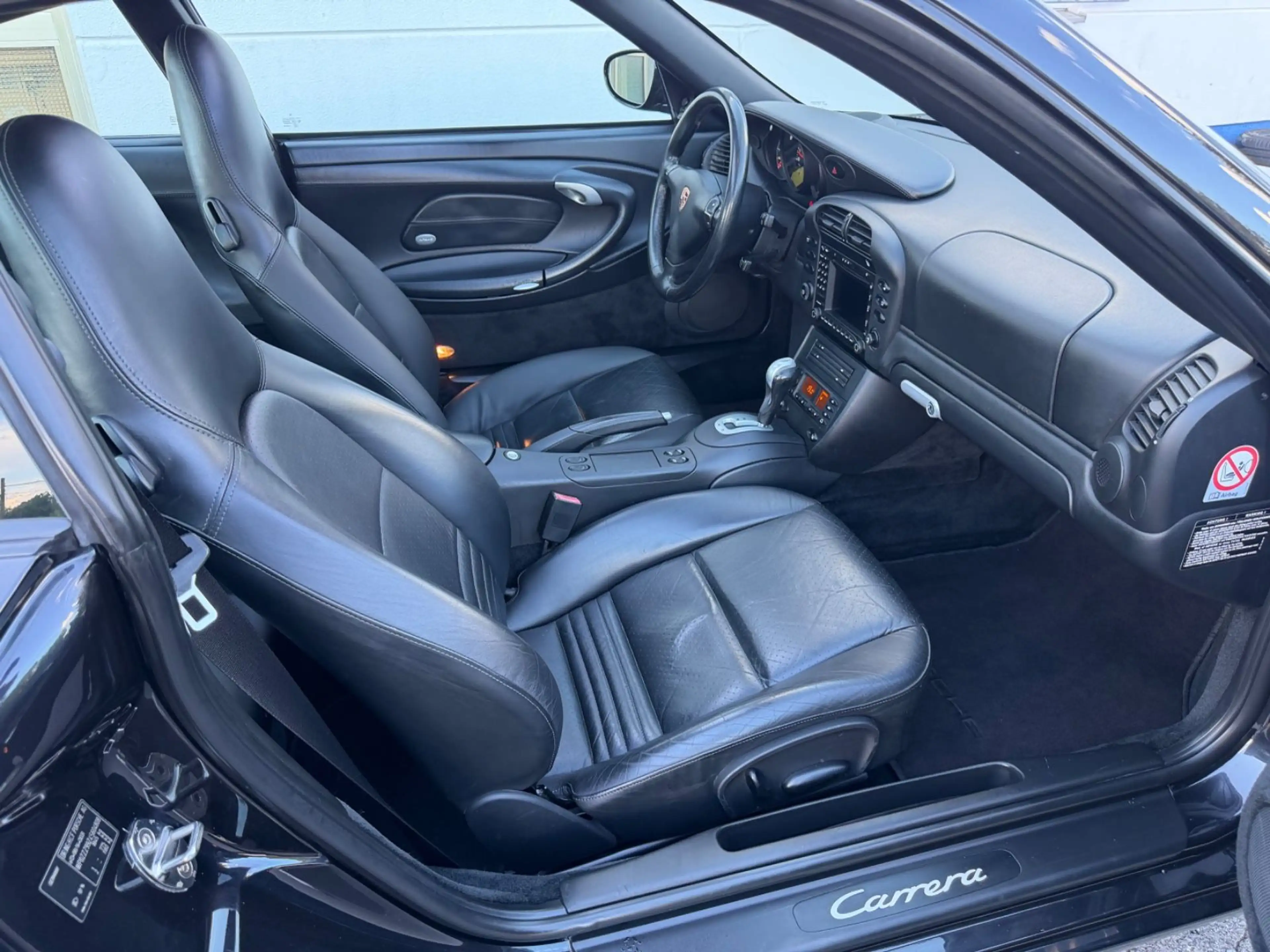 Porsche 996 Carrera Coupé — photo 9