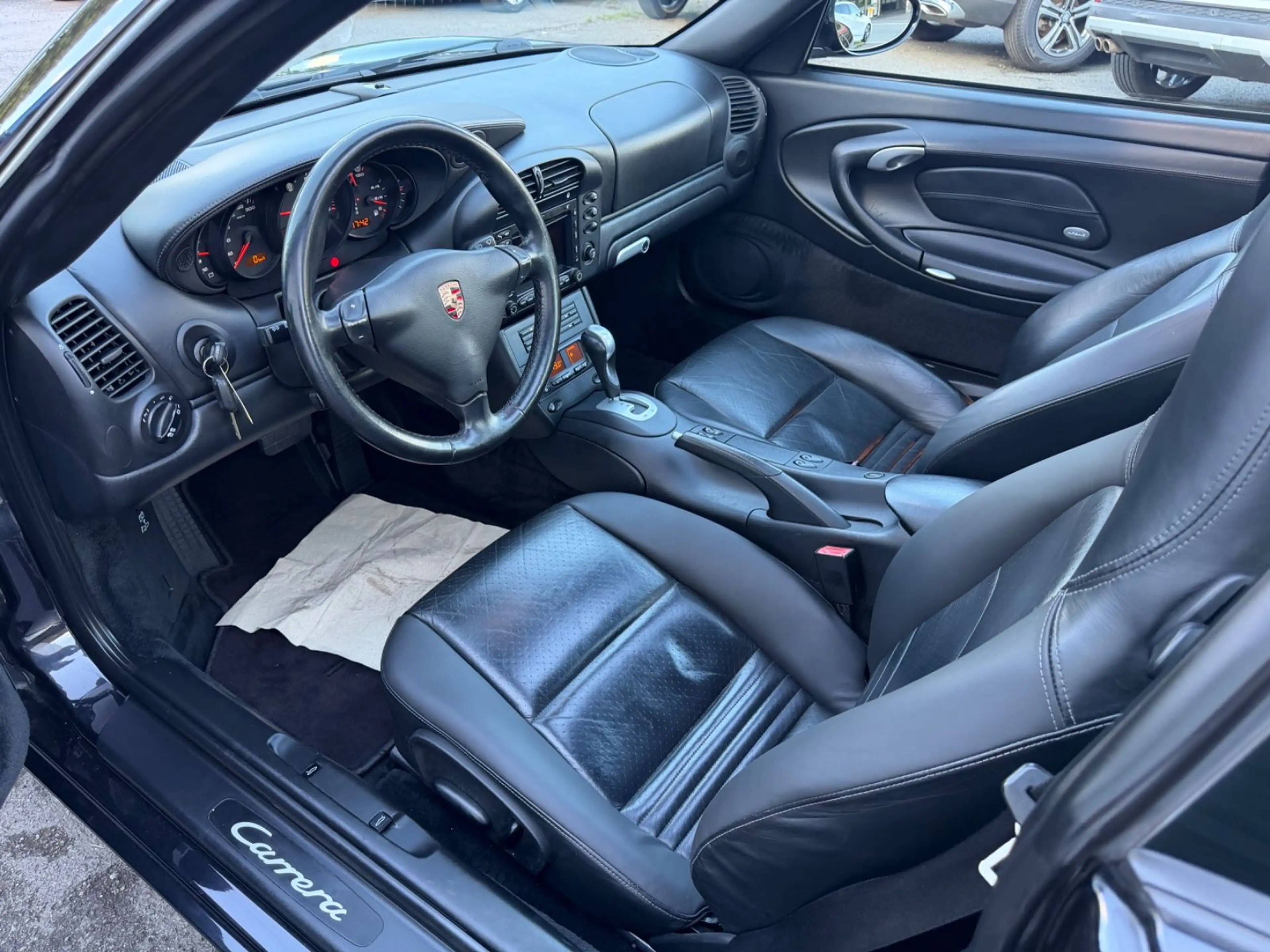 Porsche 996 Carrera Coupé — photo 13