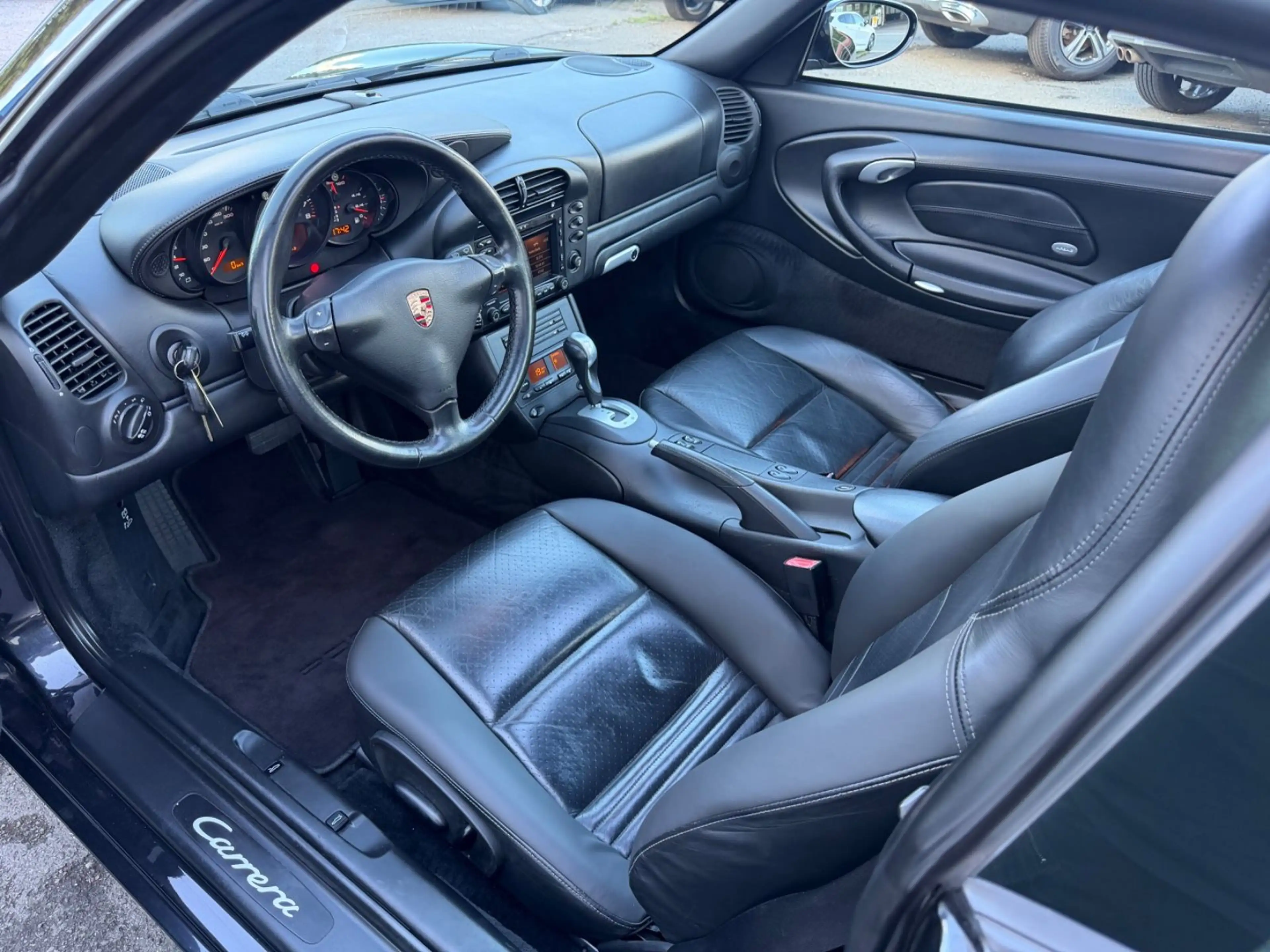 Porsche 996 Carrera Coupé — photo 12