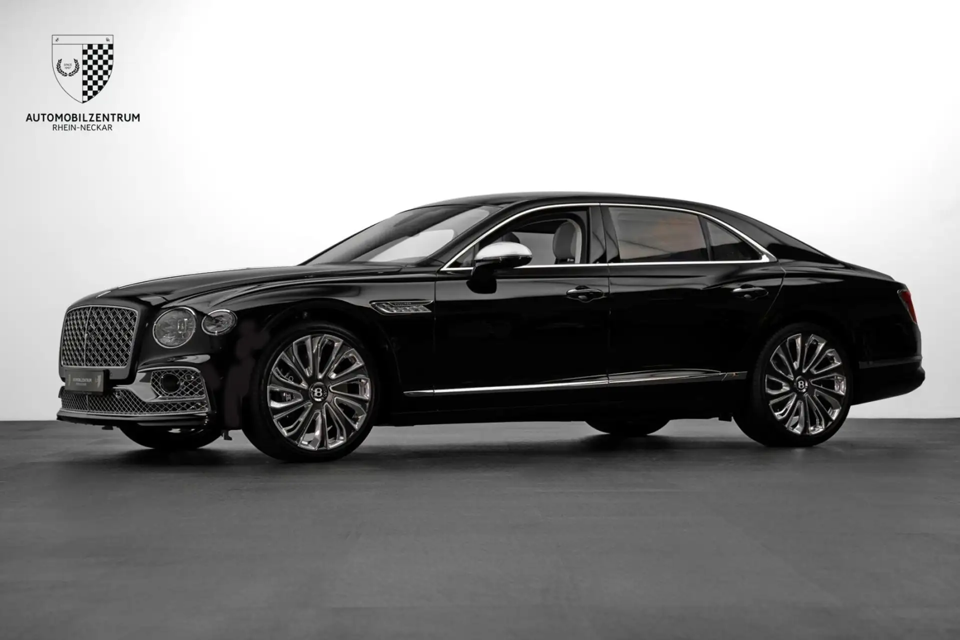 Bentley Flying Spur Flying Spur 2023 검정 사진 4