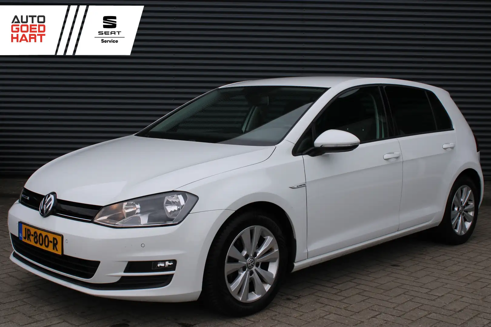 Volkswagen Golf 1.0 TSI 116PK Comfortline Navigatie Alarm PDC Came Bianco - 1