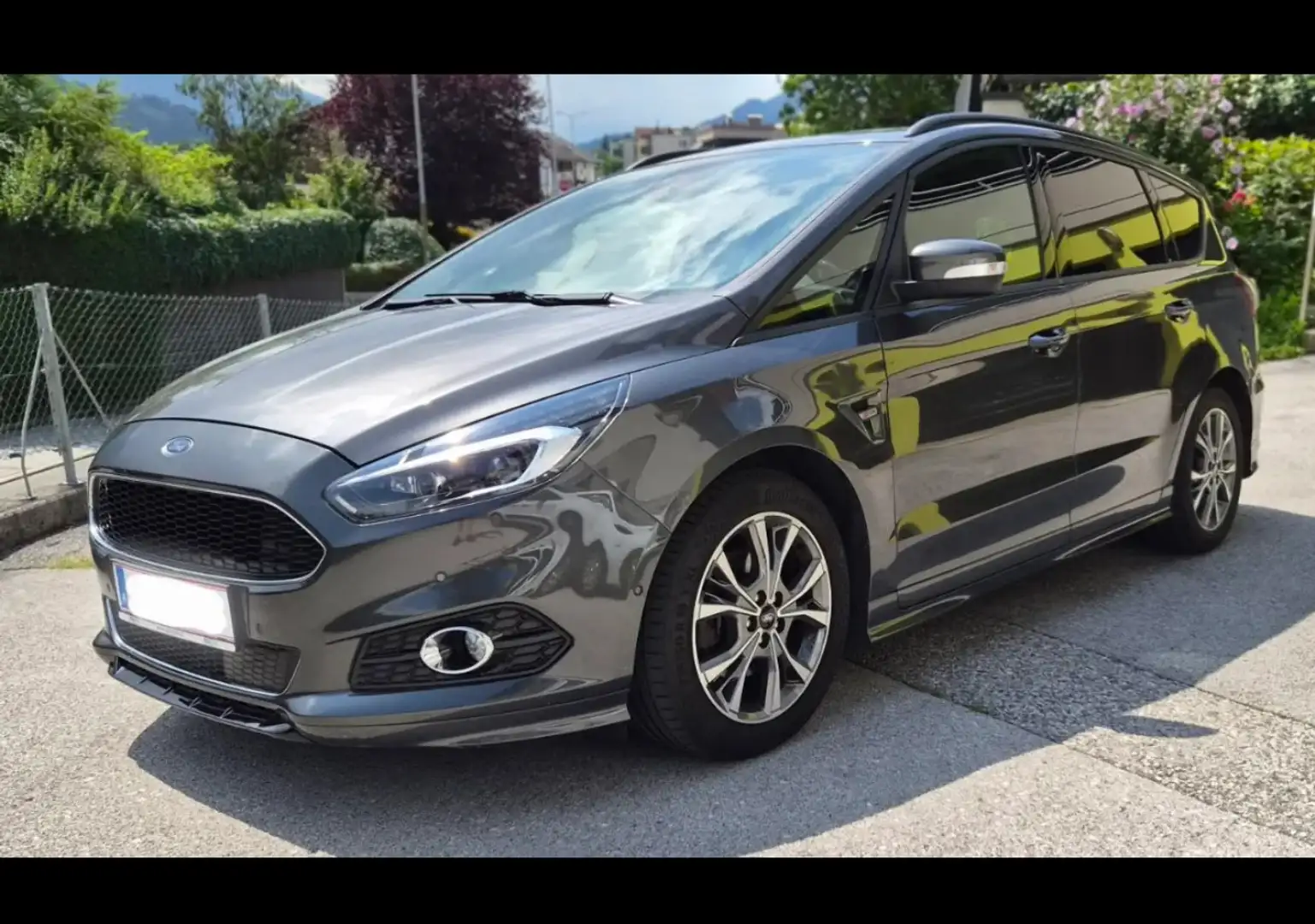 Ford S-Max ST-Line 1.5 EcoBoost Grau - 1