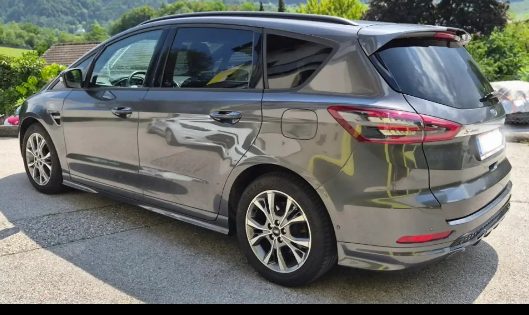 Ford S-Max ST-Line 1.5 EcoBoost Grau - 2
