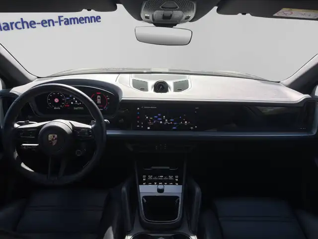 Porsche Cayenne view 7