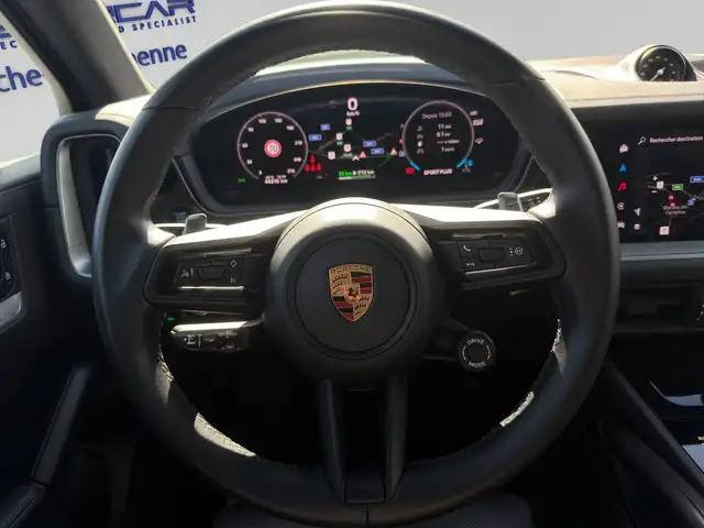 Porsche Cayenne view 13