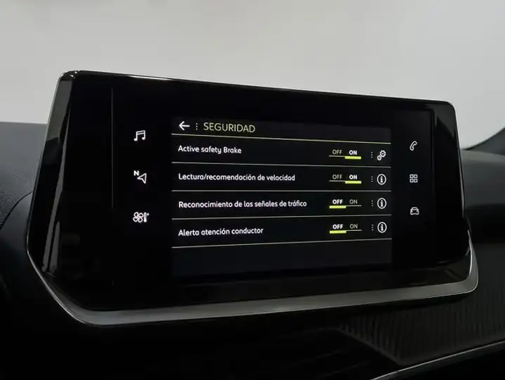Peugeot 2008 2023, foto 23