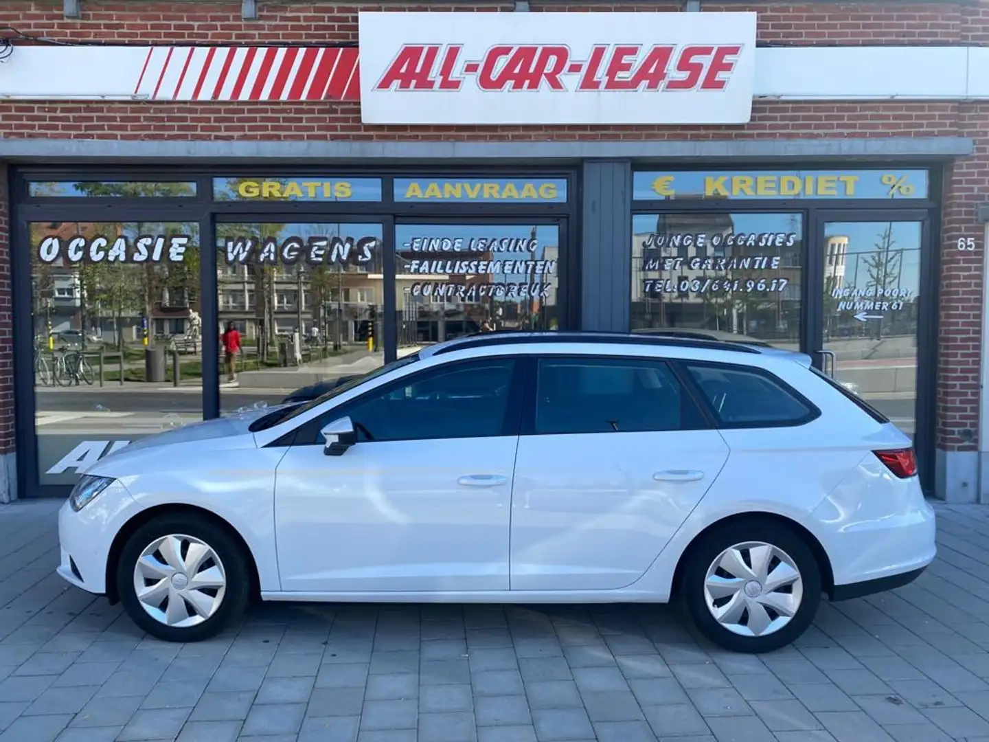 SEAT Leon Break / 1.6 TDI / Airco / GPS / Comfort Pack / Mul Grijs - 1