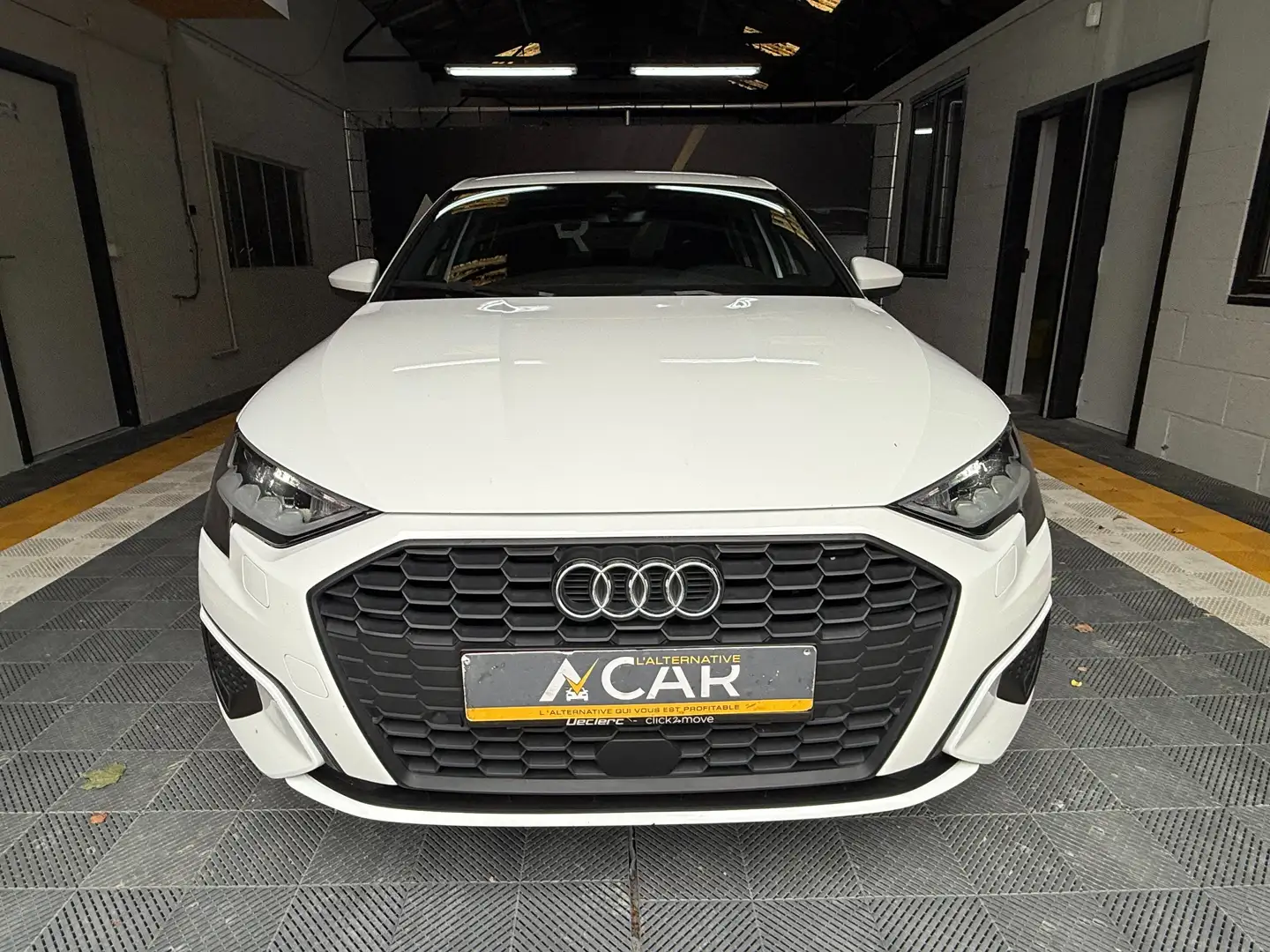 Audi A3 Sportback 35 TFSI S tronic - GARANTIE 01/2029 Blanc - 2