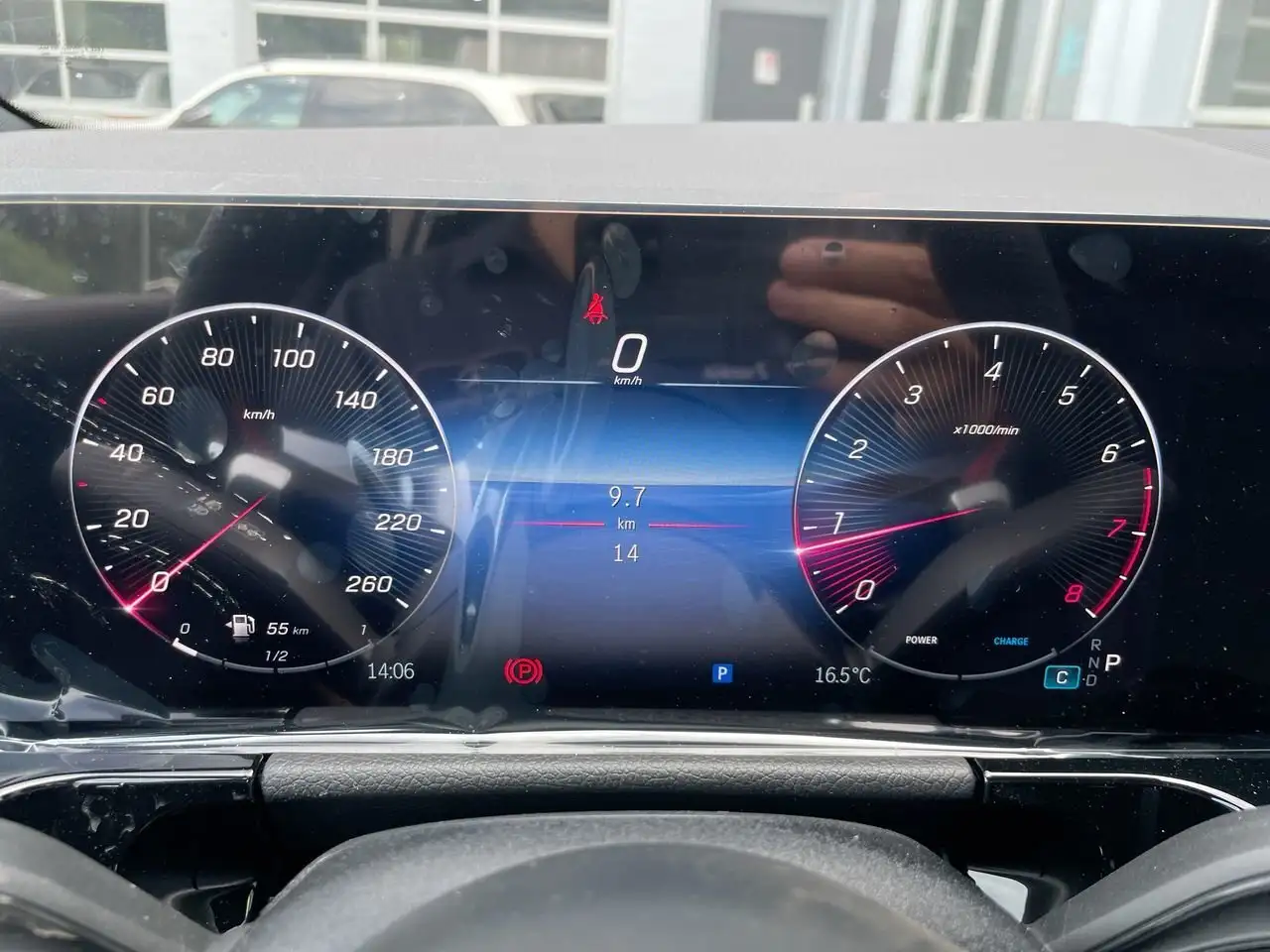 Mercedes-Benz GLA снимка Mercedes-Benz GLA