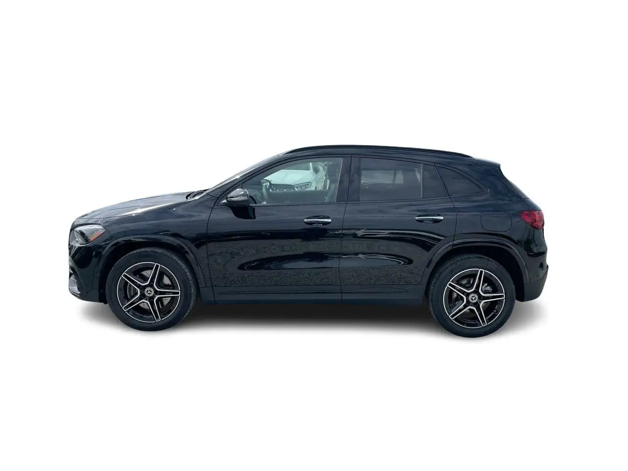 Mercedes-Benz GLA снимка Mercedes-Benz GLA