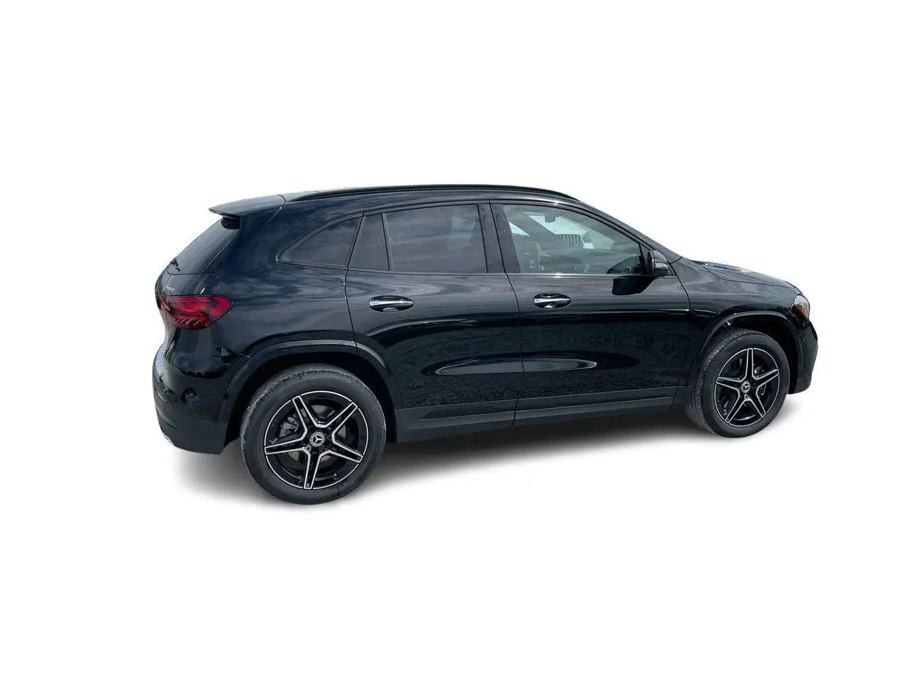 Mercedes-Benz GLA снимка Mercedes-Benz GLA