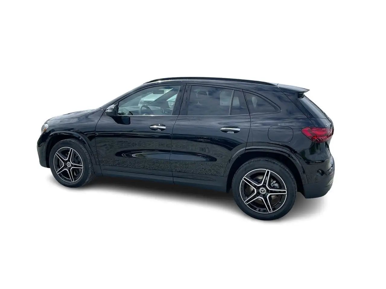 Mercedes-Benz GLA снимка Mercedes-Benz GLA