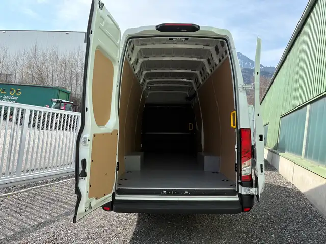 Iveco Daily 35S14HA8 V Kastenwagen Ansicht 7
