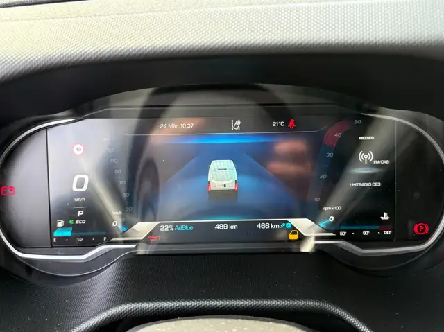 Iveco Daily 35S14HA8 V Kastenwagen Ansicht 9