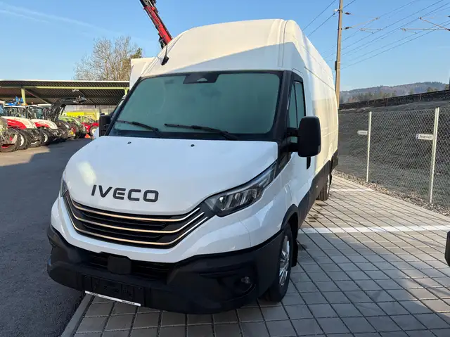 Iveco Daily 35S14HA8 V Kastenwagen Ansicht 5