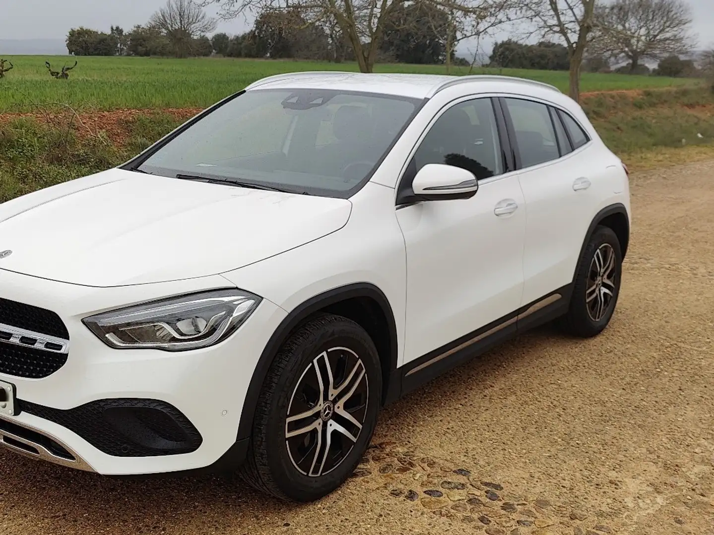 Mercedes-Benz GLA 200 d Premium 4matic auto - 1