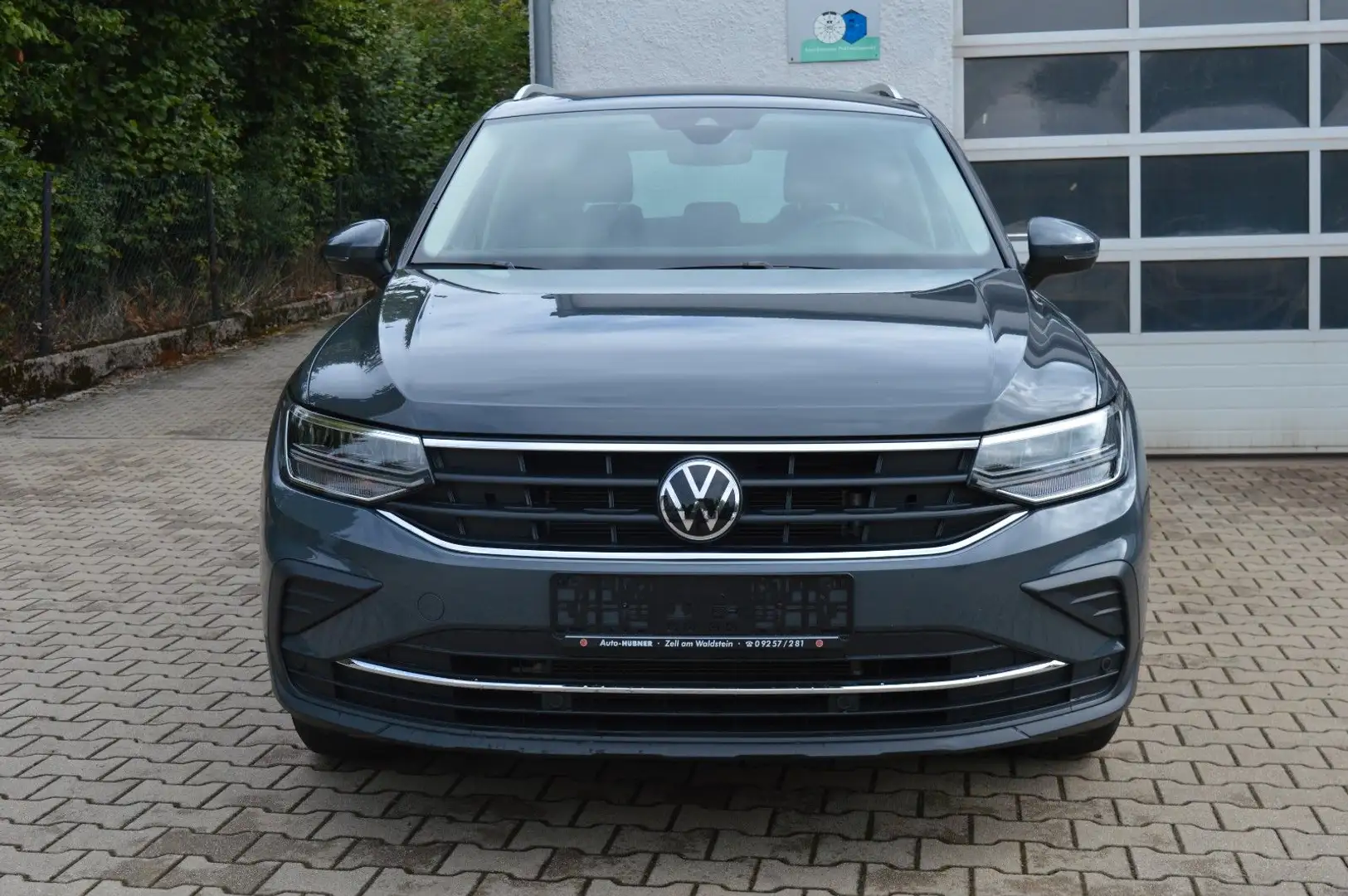 Volkswagen Tiguan Active/AHK/Standheizung/ACC Grau - 2