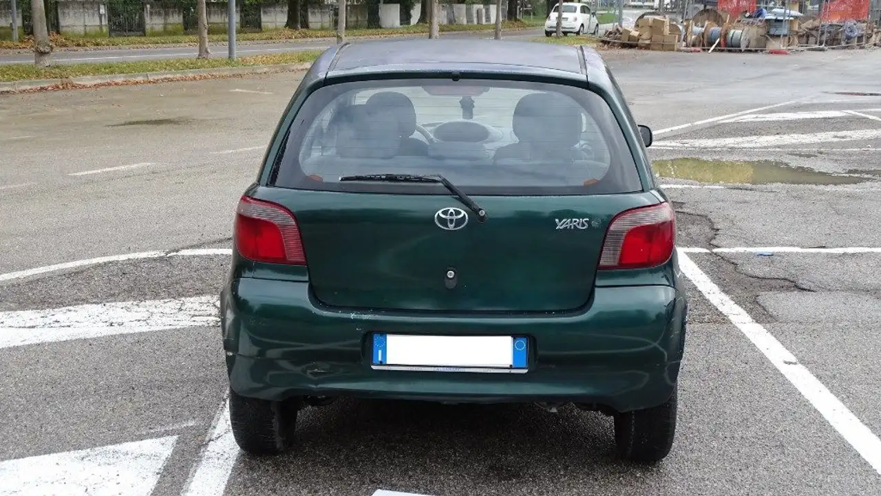 Toyota Yaris 1.0i 16V, 68 cv, cat 3 porte.., foto 6