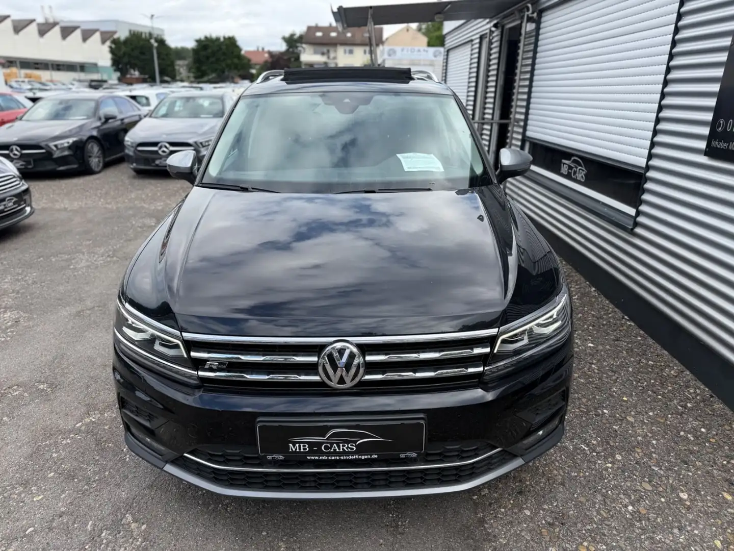 Volkswagen Tiguan Allspace R-Line  4Motion*MASSAGE*PANO* Zwart - 2