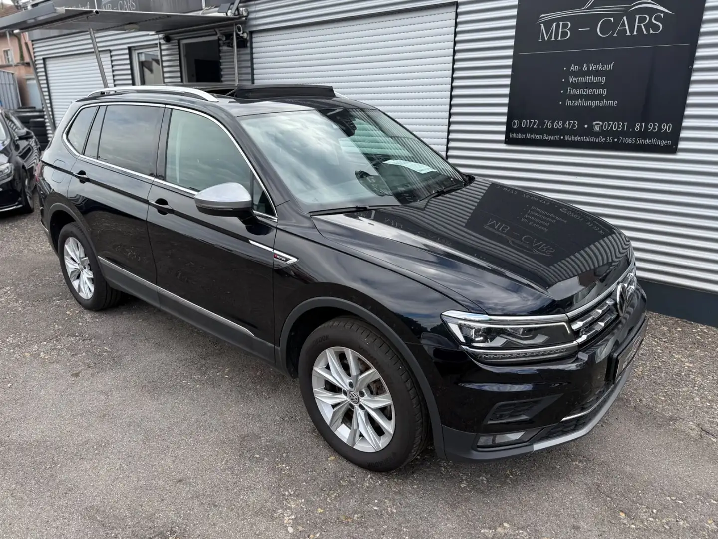 Volkswagen Tiguan Allspace R-Line  4Motion*MASSAGE*PANO* Zwart - 1