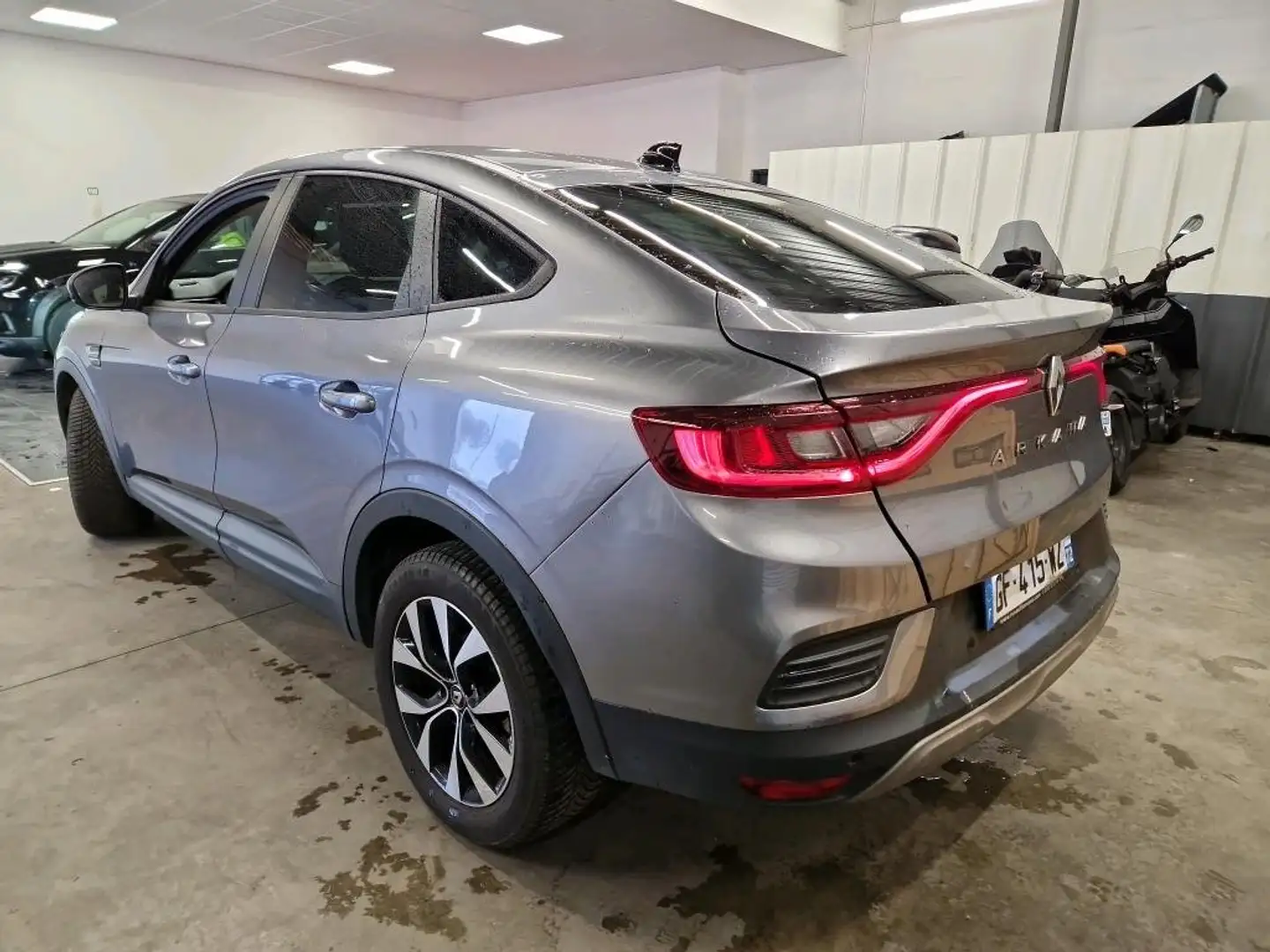 Renault Arkana 1.3 BUSINESS - ESSENCE - AUTOMATIQUE - 140 HP - 2