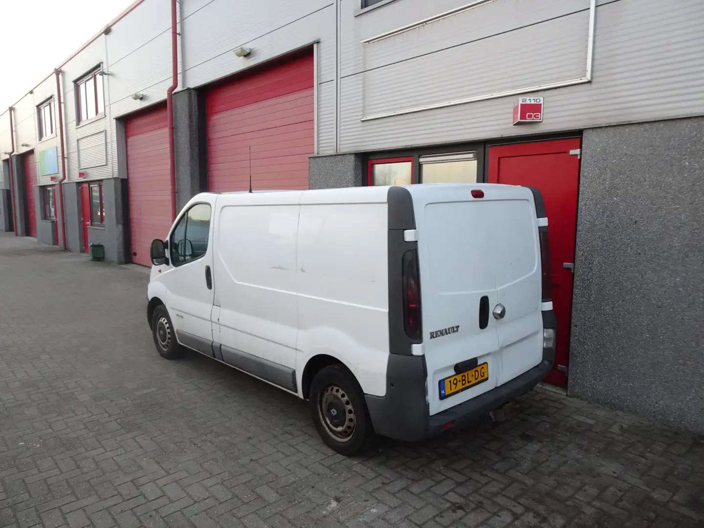 Renault Trafic 1.9 dCi L1H1 3 zitter apk 1-2027 !!!!!!!!!!!!!!! Wit - 2